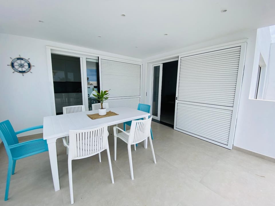 Balcony/Terrace, Dining area