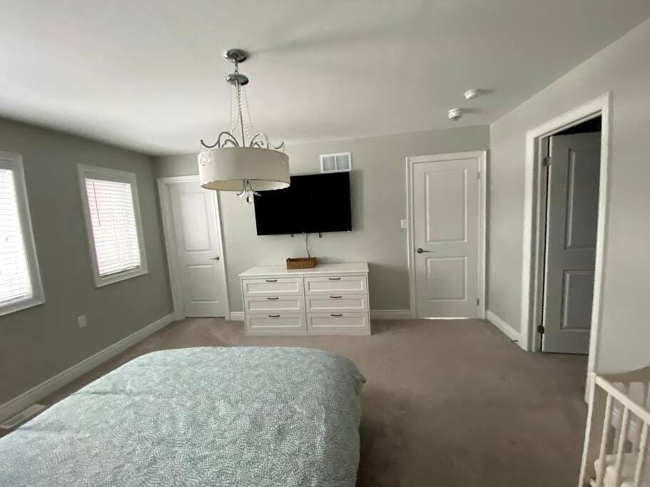 Communal lounge/ TV room, Bed, TV and multimedia, Photo of the whole room, Bedroom, wardrobe