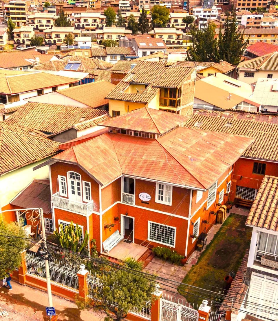 Property building, Neighbourhood, Garden, Balcony/Terrace