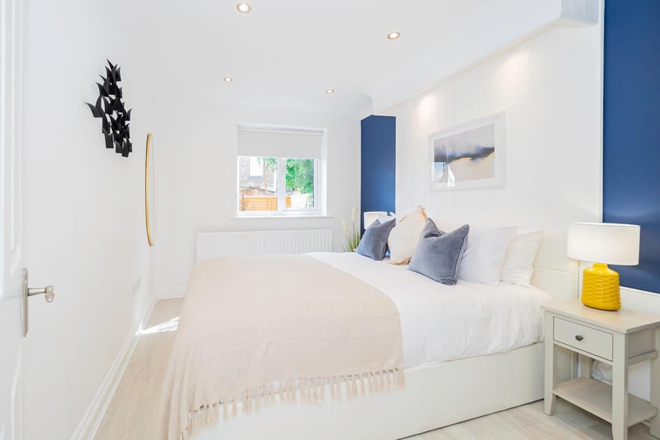 Air Maison - Bright and Breezy - 5 Min Walk to Seafront Apartment in Portsmouth