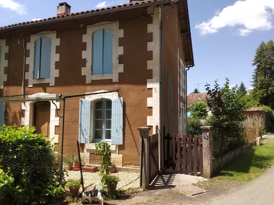 Property building, Garden, Garden view