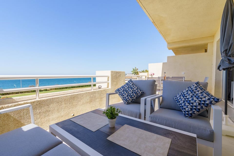 Day, Natural landscape, View (from property/room), Balcony/Terrace, Balcony/Terrace, Sea view
