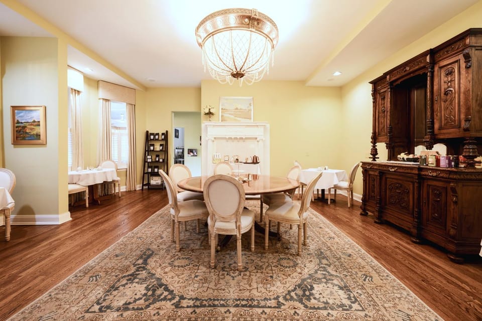 Dining area, Breakfast