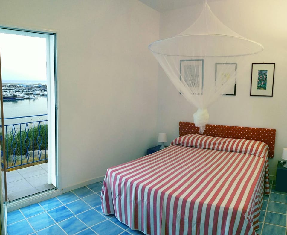 Bedroom, Sea view
