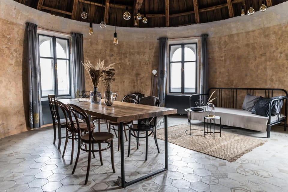 Living room, Seating area, Dining area