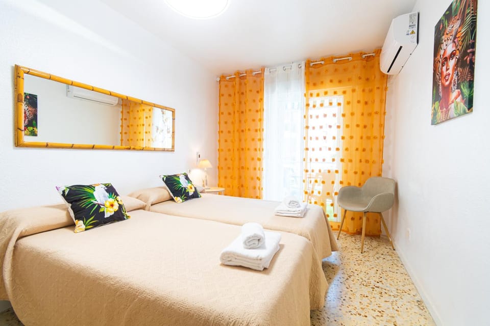 Segunda Linea de Playa, céntrico y equipado - by Aloha Palma Apartment in Aguilas