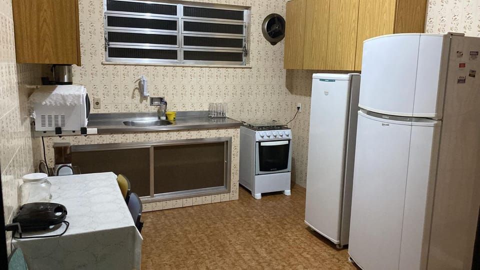 Kitchen or kitchenette, Kitchen or kitchenette