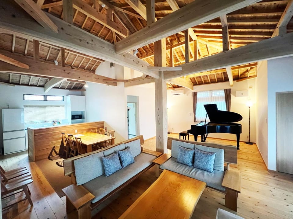 The Villa with a YAMAHA C6X - Villa Muse Okinawa- Vacation STAY 43827v House in Okinawa Prefecture