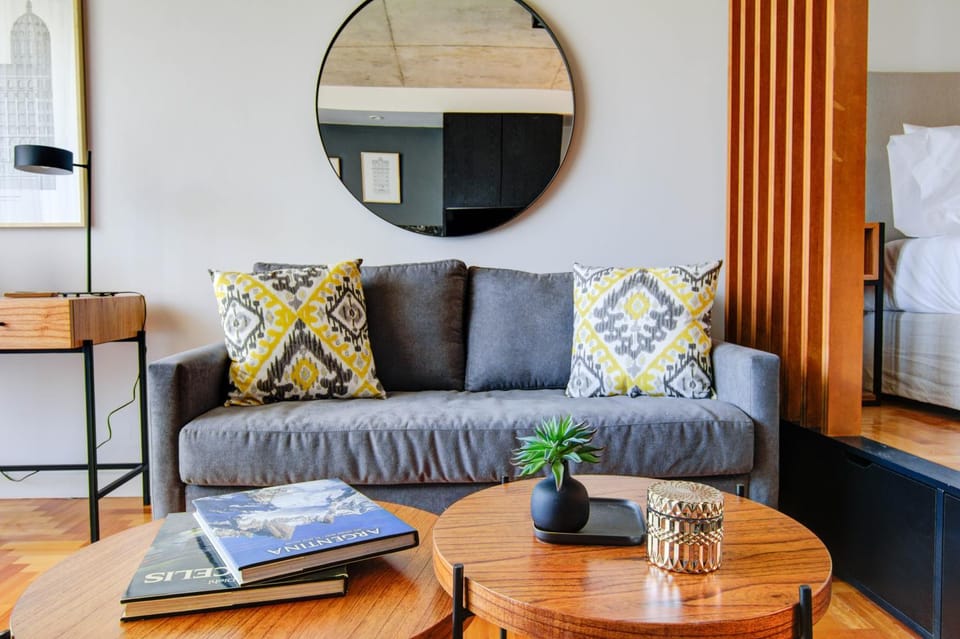 Living room, Seating area