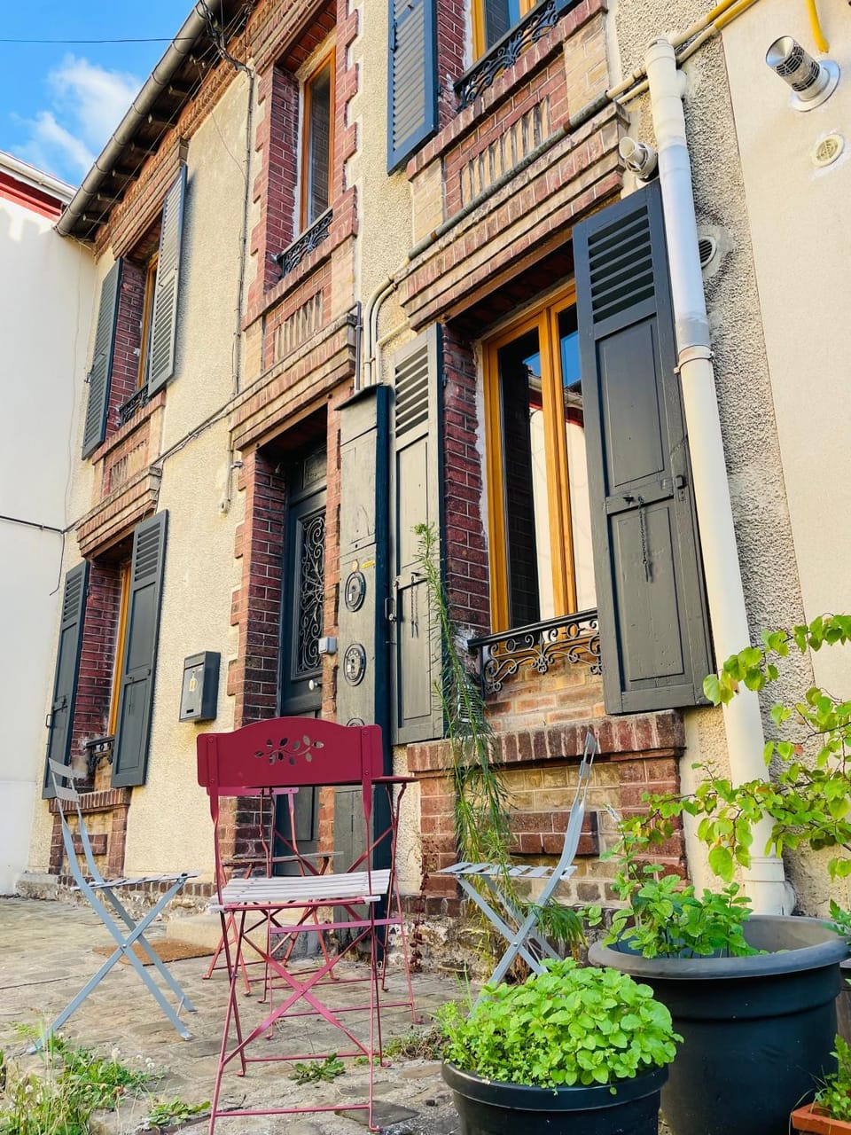 Property building, Patio