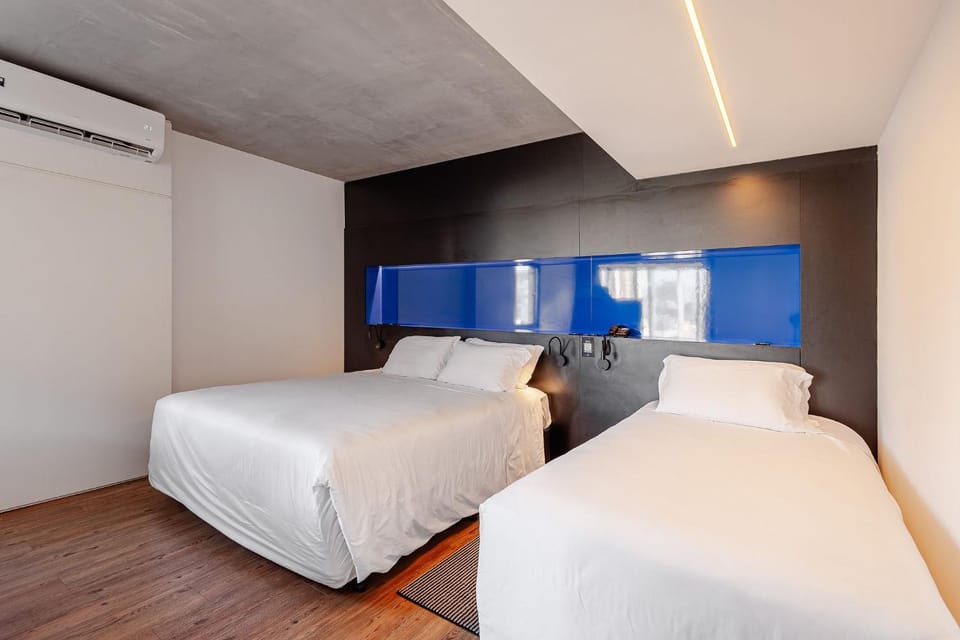 Bed, Photo of the whole room, Bedroom, air conditioner