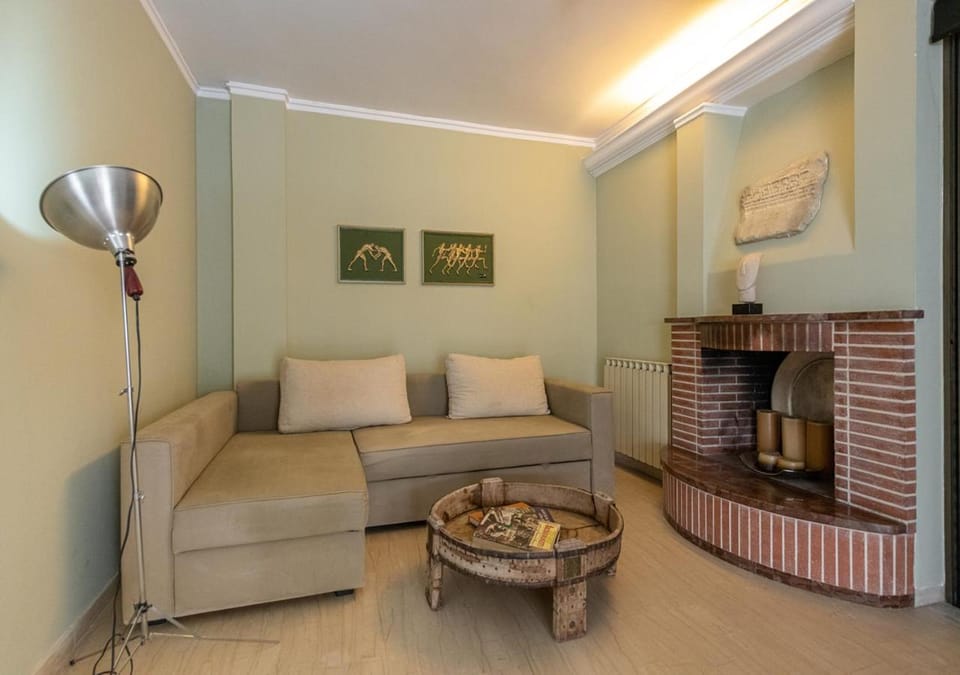 Living room, Seating area, flat iron