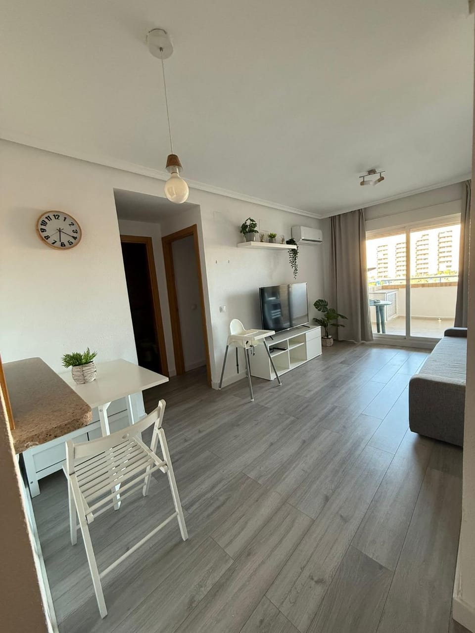 APARTAMENTO ZONA MARINADOR, CERCA A LA PLAYA Apartment in Valencian Community