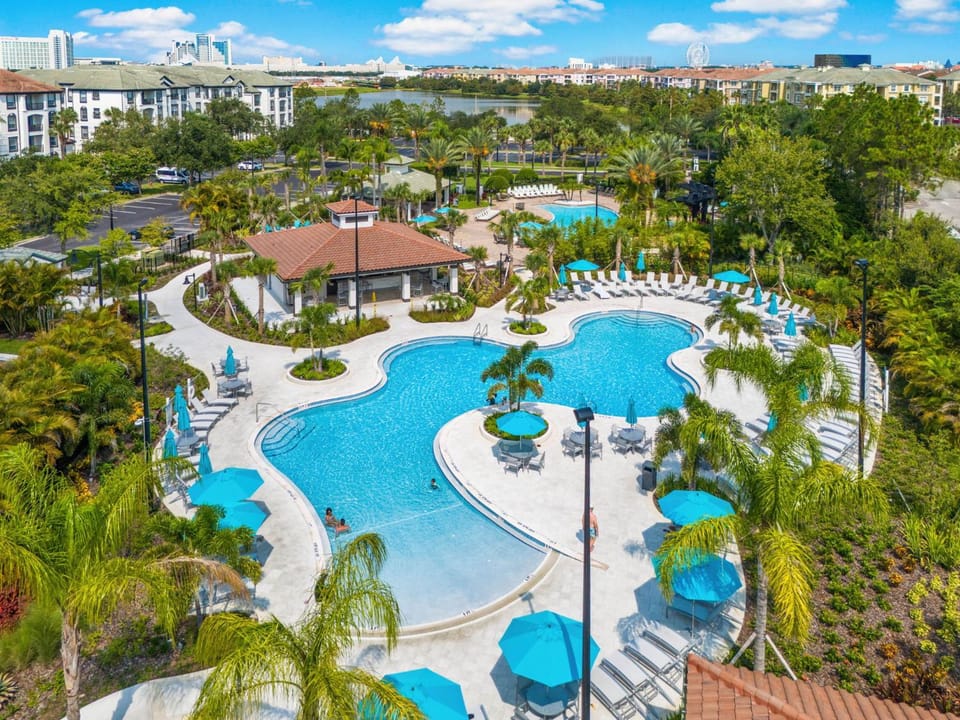 Vista Cay at Epic Universe - Luxury 4 bedroom penthouse Apartment in Highlands Reserve