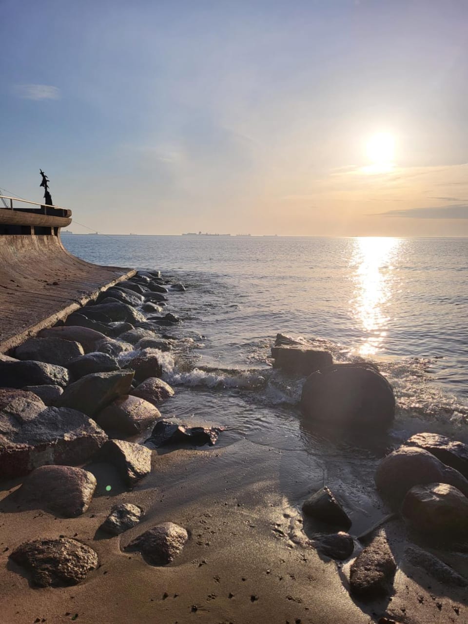 Nearby landmark, Beach, Sunrise