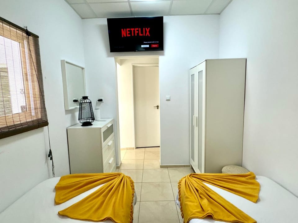 TV and multimedia, Photo of the whole room