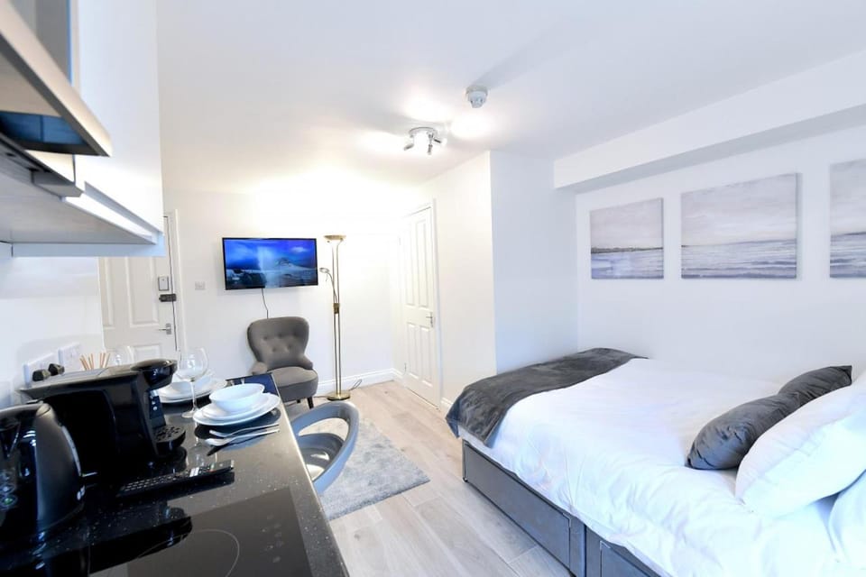 Stylish Studios by Luxestays Shepherds Bush Apartment in London