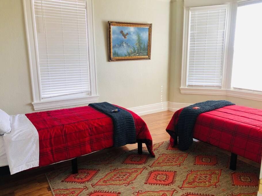 Bed, Bedroom
