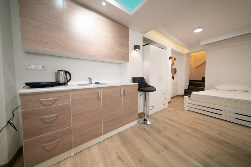 Coffee/tea facilities, Kitchen or kitchenette