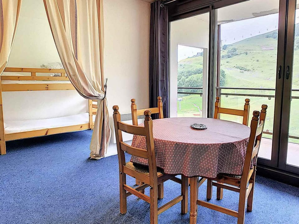 Studio lumineux au Corbier, balcon, 4 pers - FR-1-267-223 Apartment in Villarembert