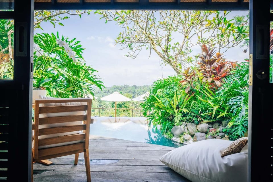 View (from property/room), Balcony/Terrace, Pool view