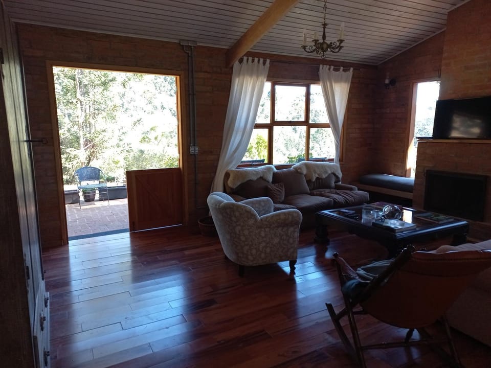 Communal lounge/ TV room, Living room, Seating area