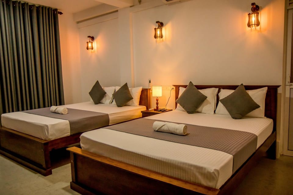 Bed, Bedroom, towels, air conditioner