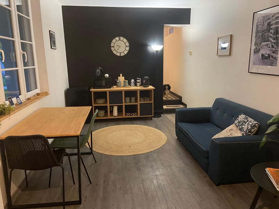 Communal lounge/ TV room, Dining area
