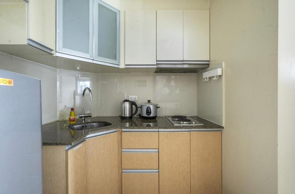 Studio at Newport World Airport Area Prime Location Apartment in Pasay
