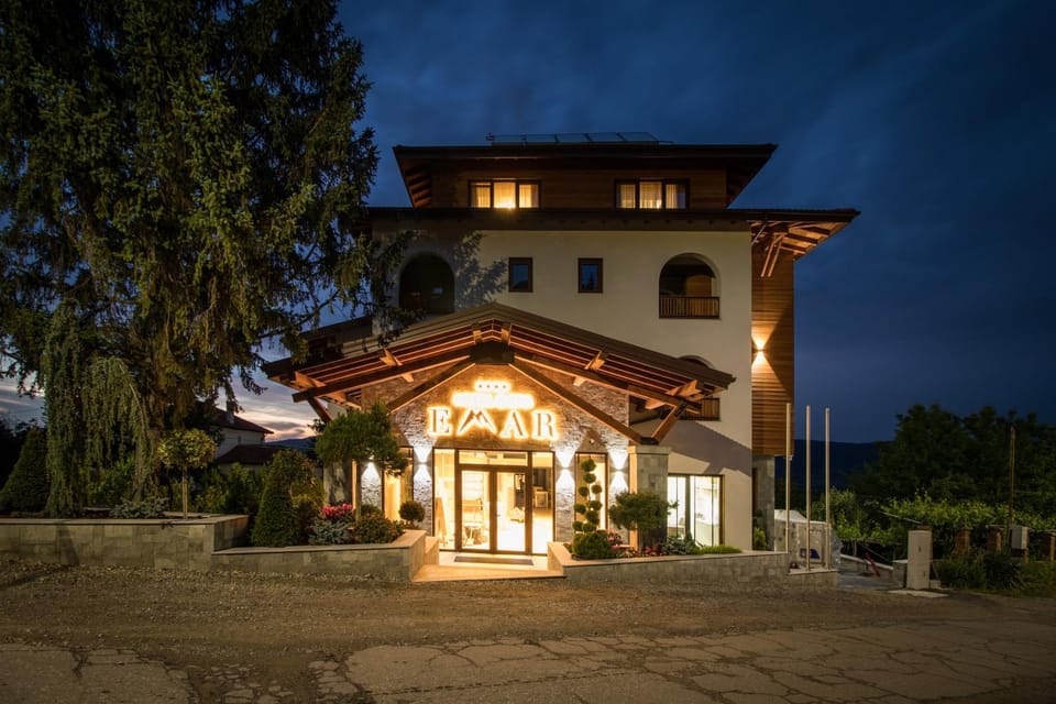 Property building, Facade/entrance