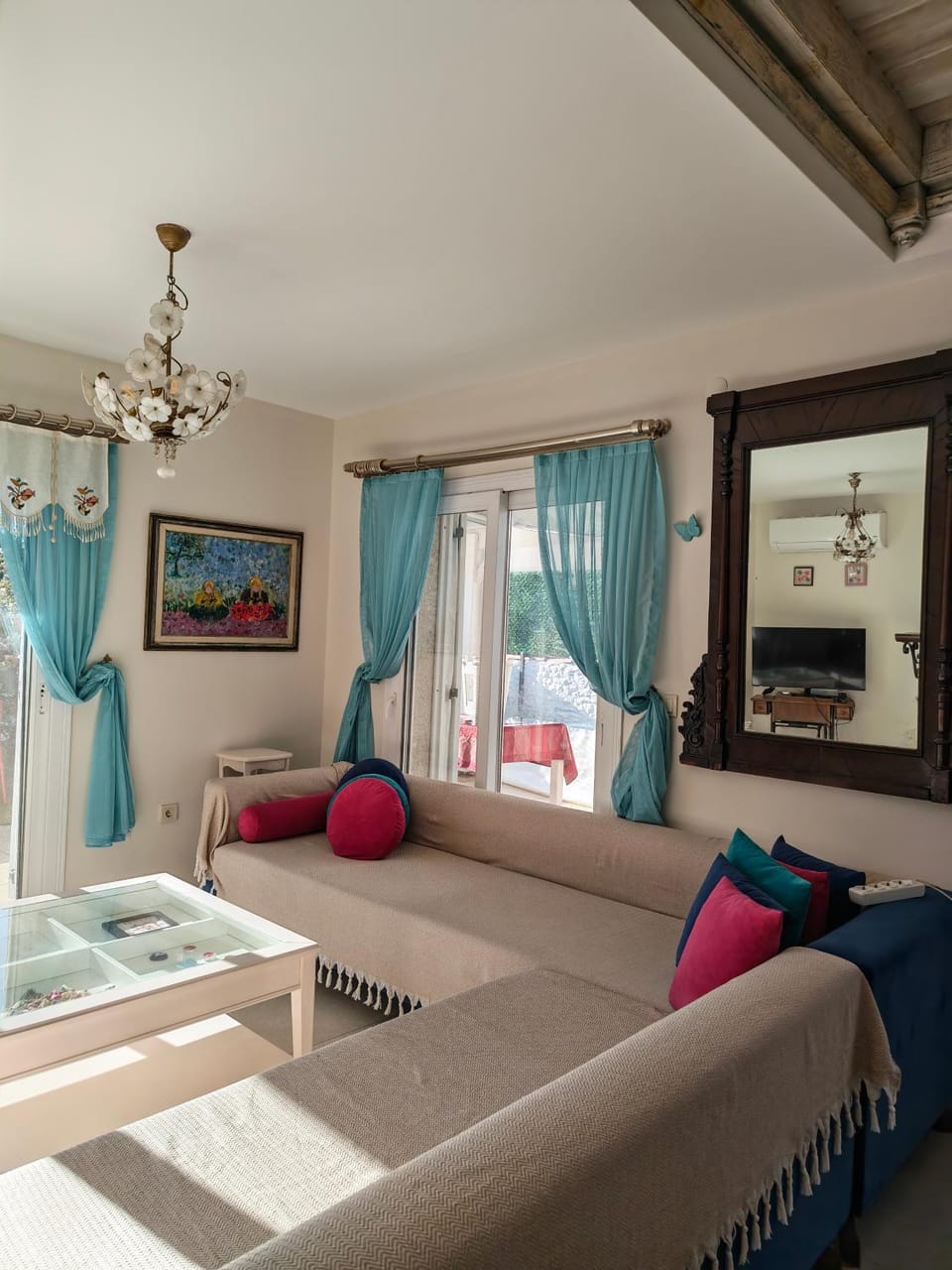 Evalacati-Villa Palma-Warm and Cozy Alaçatı Home for Winter, Fireplace, Fiber Wi-Fi Villa in Alaçatı