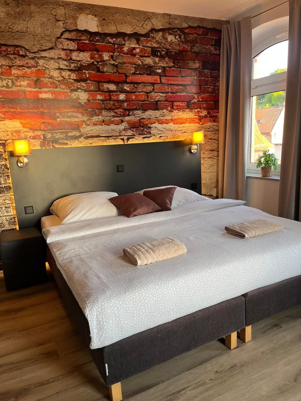 Bed, Photo of the whole room, Bedroom, towels