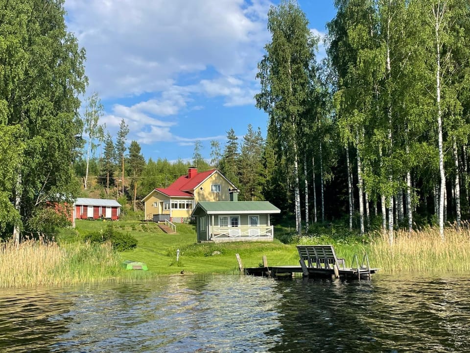 Property building, Day, Natural landscape, Garden, Lake view