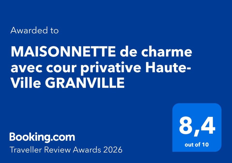 MAISONNETTE de charme avec cour privative Haute-Ville GRANVILLE Apartment in Granville