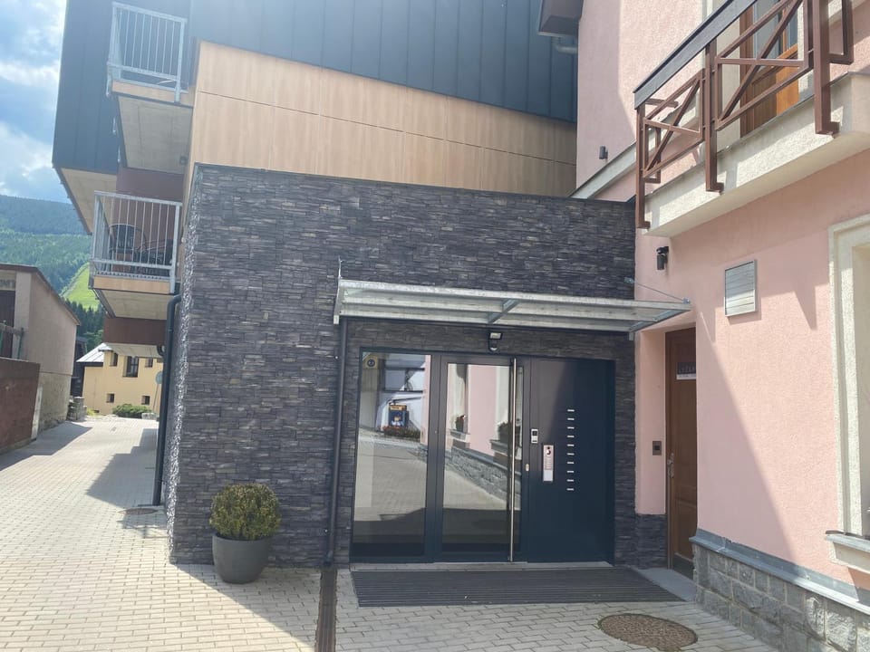 Residence Grand - soukromý apartmán Apartment in Lower Silesian Voivodeship