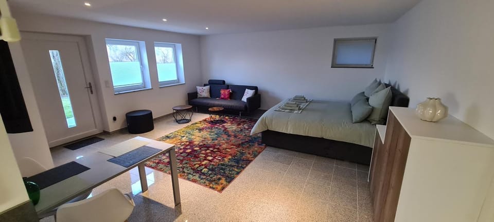 Living room, Photo of the whole room, Bedroom