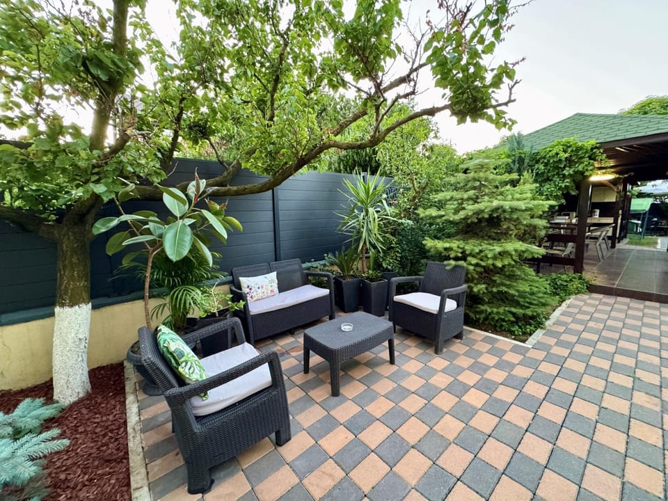 Property building, Garden