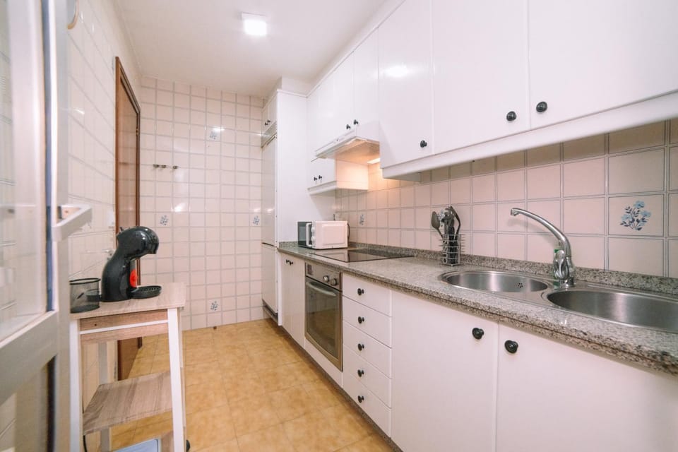 Céntrico y cómodo en zona Vialia by CABANA Rentals Apartment in Vigo