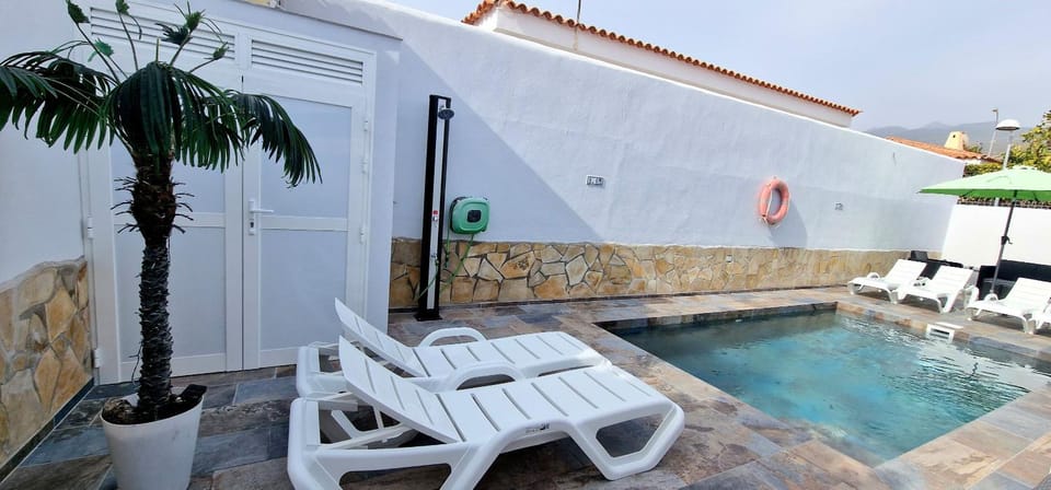 Villa da sueño, private heated pool Villa in Canary Islands