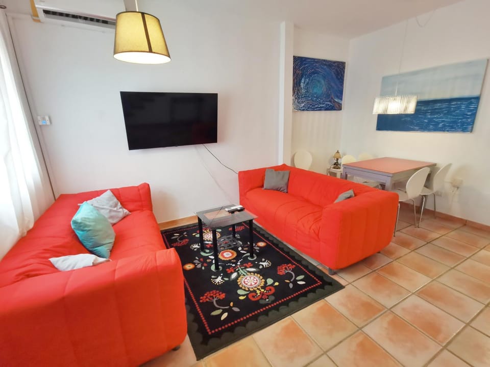 Living room, Dining area
