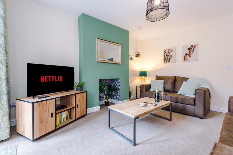 TV and multimedia, Living room, Seating area