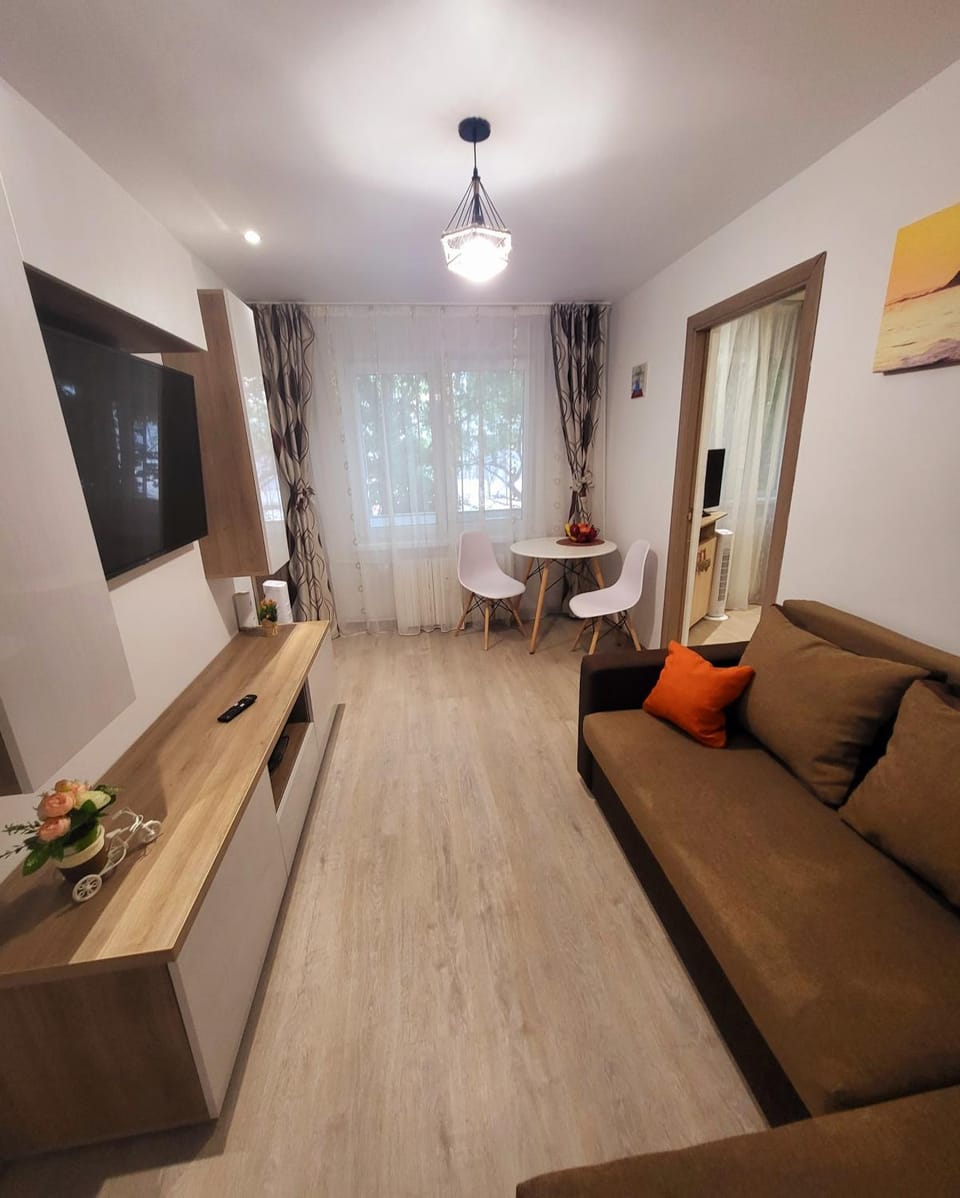Apartament Constanta Mamaia Ciresica Apartment in Constanta