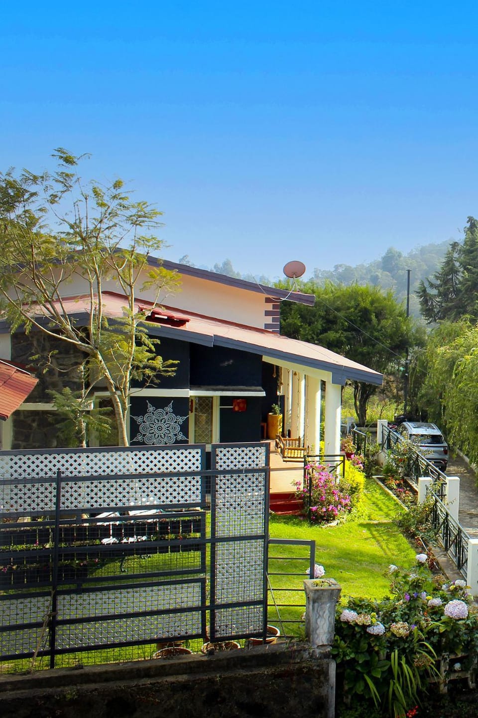 Day, Garden view