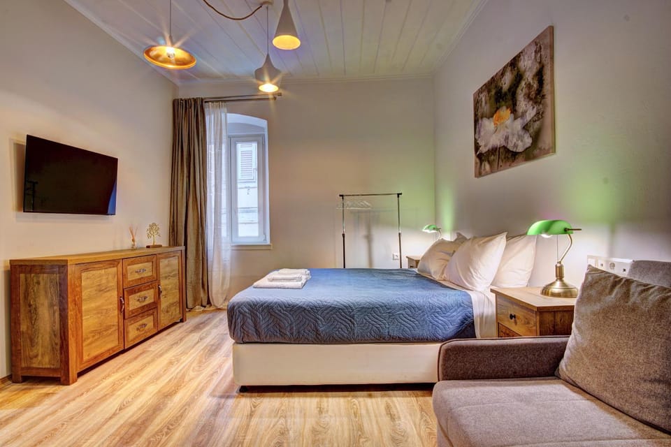 TV and multimedia, Bedroom