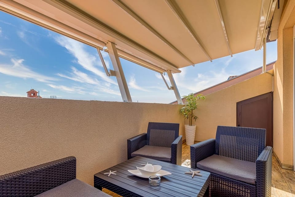 Balcony/Terrace, Seating area
