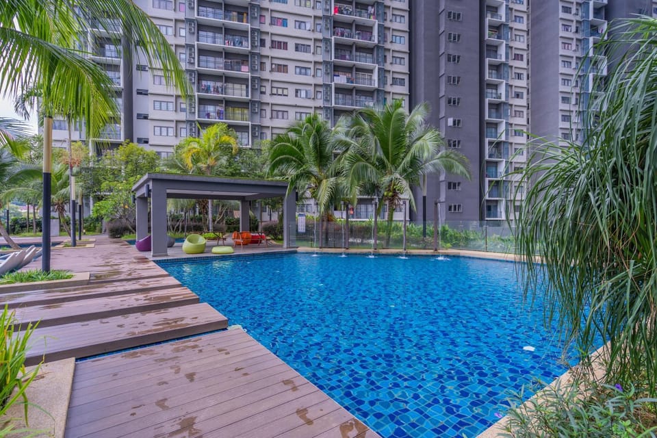Peaceful 3-bedroom with Pool 5 pax - Wangsa Maju Apartment in Federal Territory of Kuala Lumpur