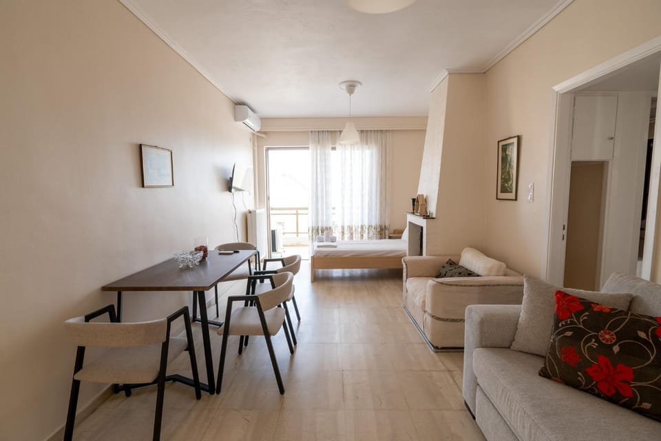 Living room, Photo of the whole room