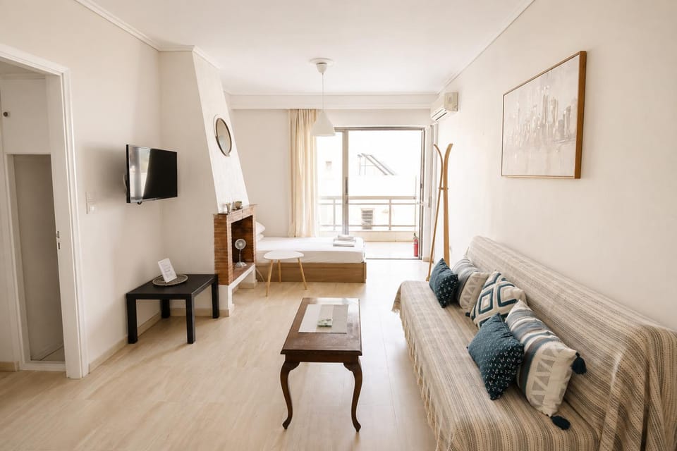 Bed, Living room