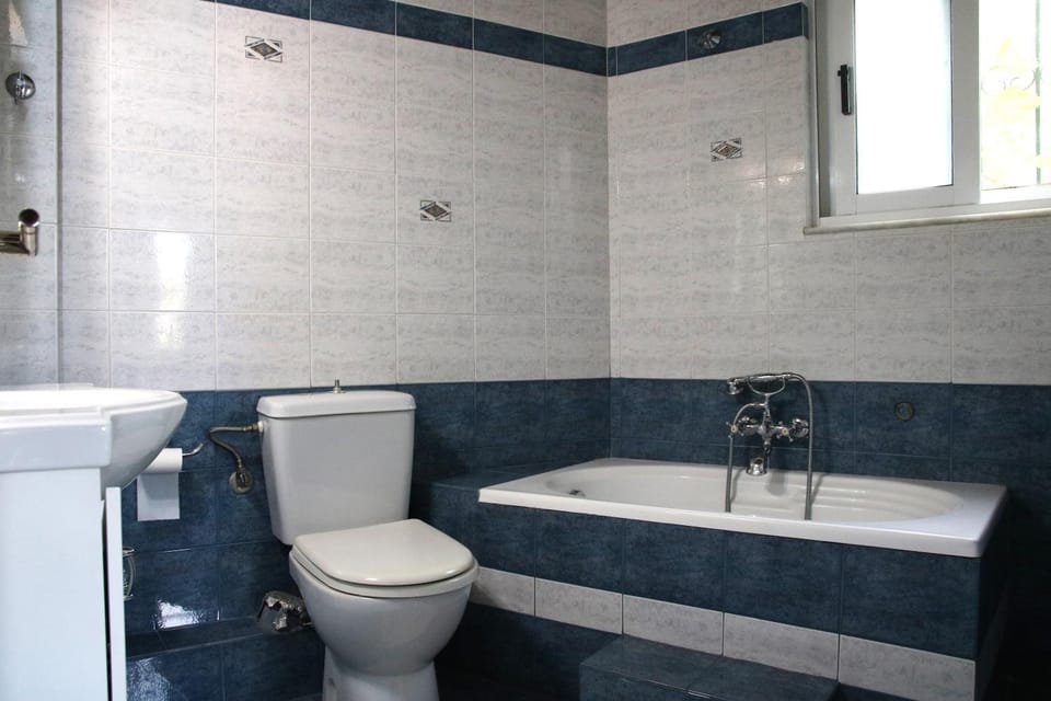 Toilet, Bathroom