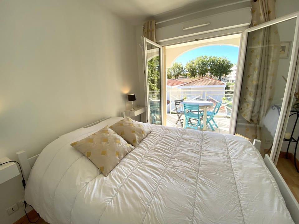 VILLA MARINA 2 pieces avec parking et wifi centre Apartment in La Teste-de-Buch